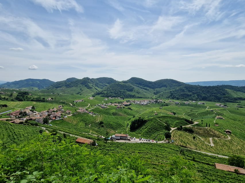 Guided Prosecco Tasting & Easy E-Bike Ride - Manuel’s hospitality, and the family-team vibe