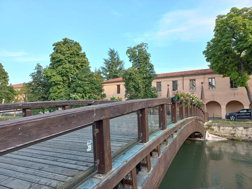 Treviso Small-Group Walking Tour: Top Sights & Hidden Gems - Meeting at Ponte dell’Università: The Start Point That Makes Sense